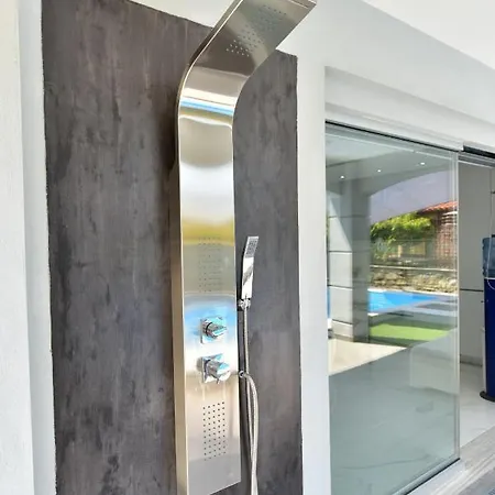 Alpha Delta Pool PalaiónTsiflíkion