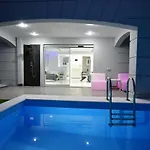 Alpha Delta Pool * Palaiontsiflikion