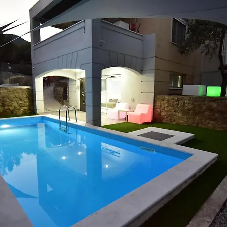 Alpha Delta Pool