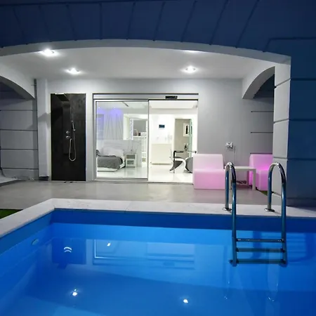 Alpha Delta Pool * PalaiónTsiflíkion