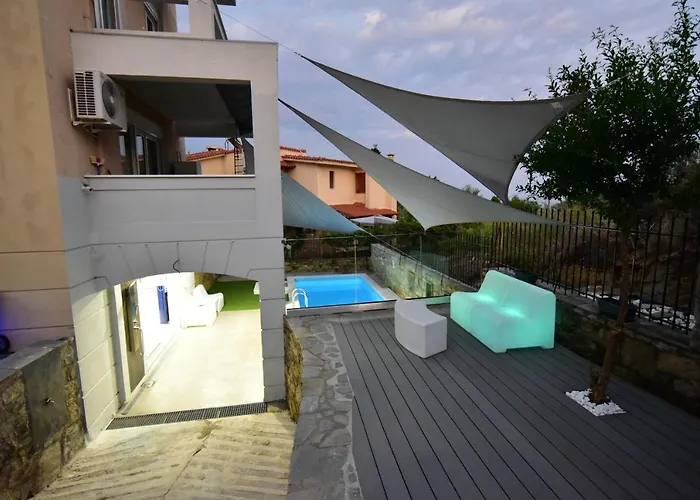 Alpha Delta Pool PalaiónTsiflíkion