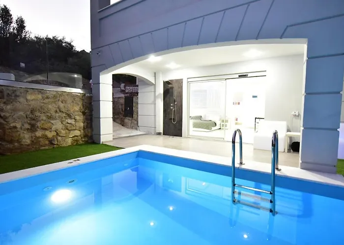 Apartament Alpha Delta Pool PalaiónTsiflíkion