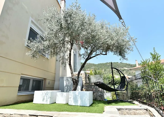 Alpha Delta Pool * PalaiónTsiflíkion